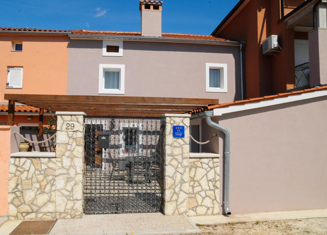 Vila House Margerita Pula Exteriér fotografie