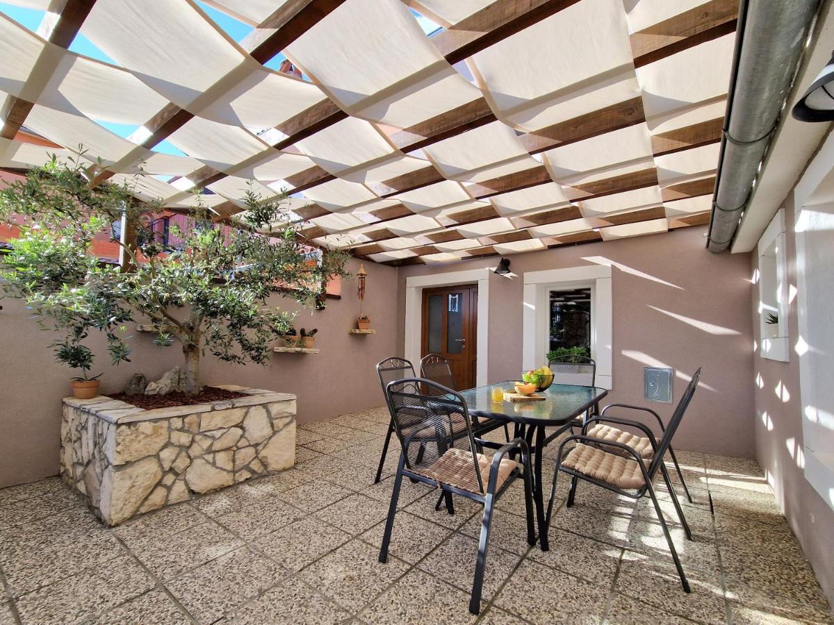 Vila House Margerita Pula Exteriér fotografie